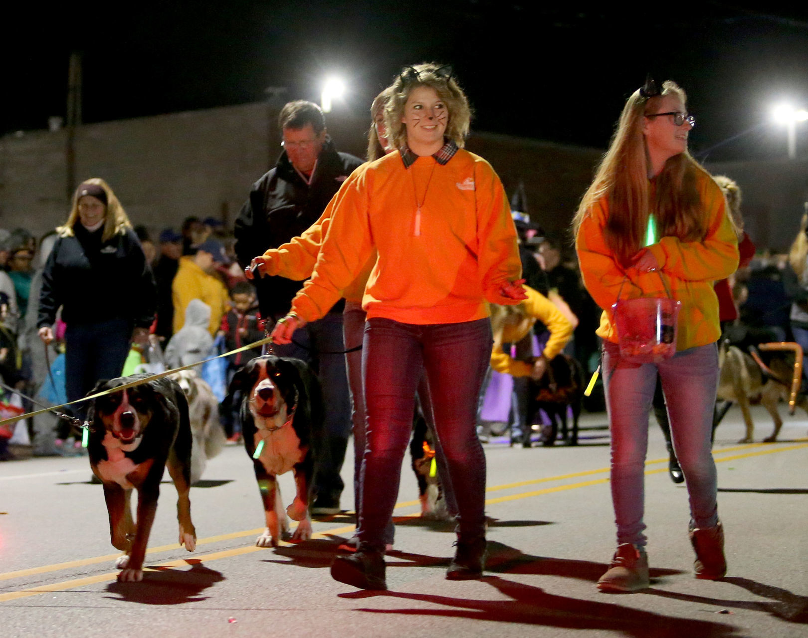 102718-Bett-Halloween-Parade-012